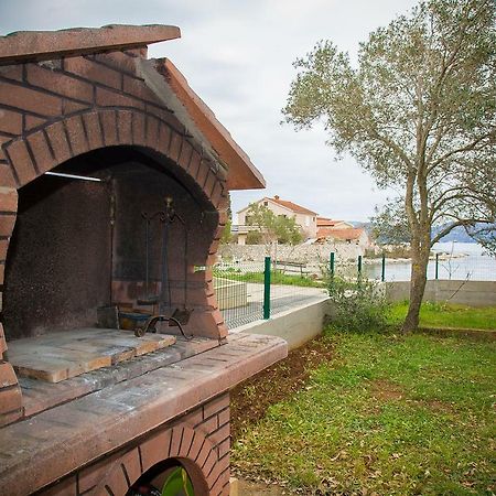 Holiday House "Kale" Drace Exterior photo